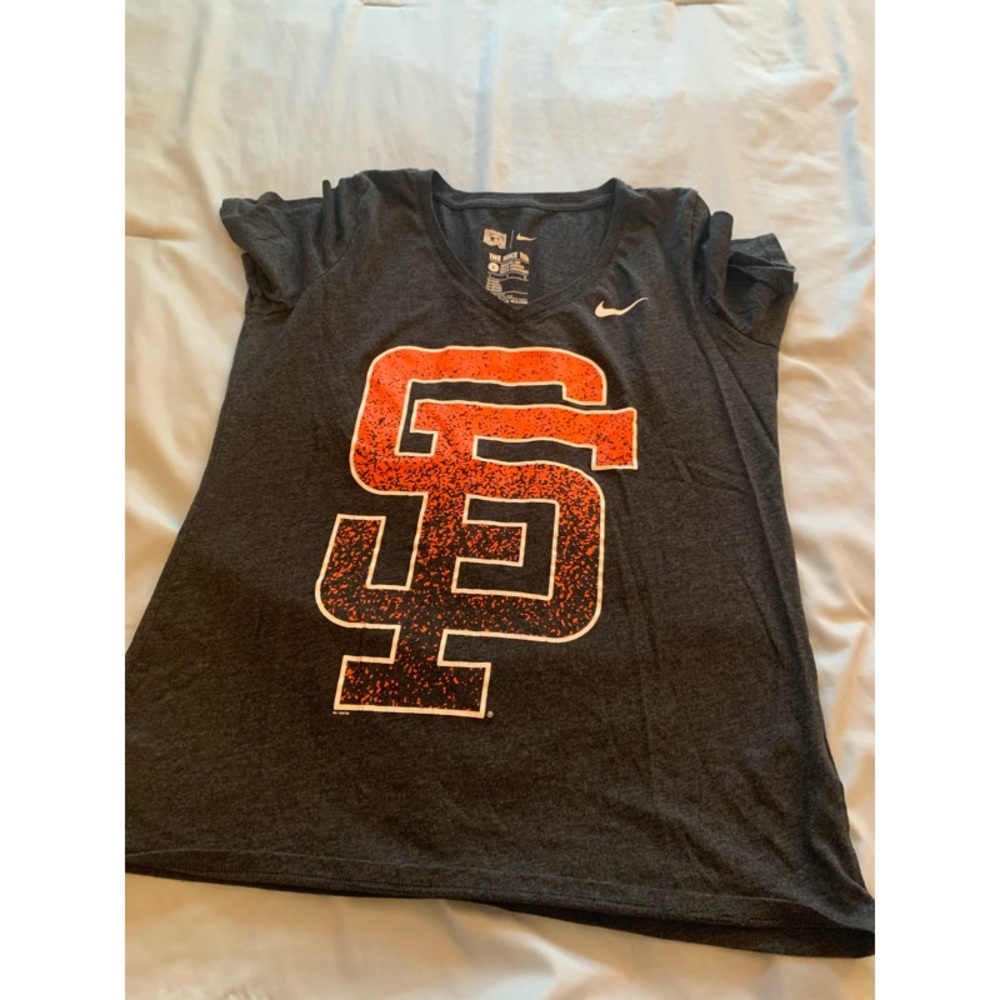 SF giants shirt
